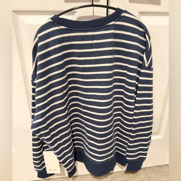 NWT Lululemon "Perfectly Oversized Fleece Crew" in Large, Navy blue/white stripe - Picture 6 of 12